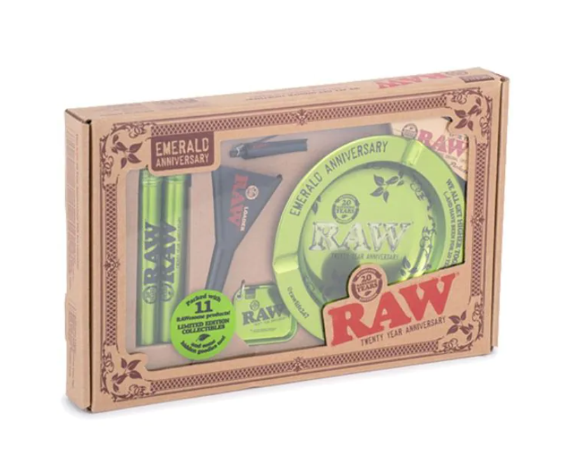Emerald anniversary RAW gift set box with green accessories and printed logo